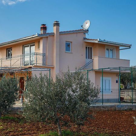 Guest House Pelja Plano Экстерьер фото