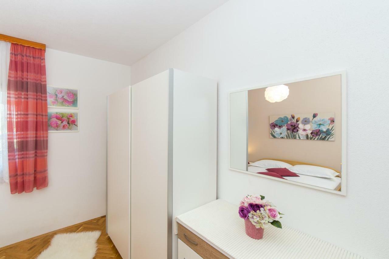 Guest House Pelja Plano Экстерьер фото