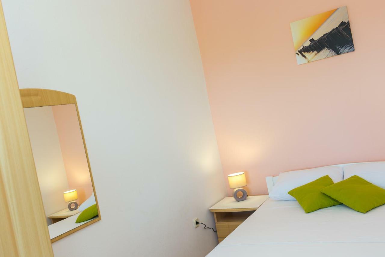 Guest House Pelja Plano Экстерьер фото